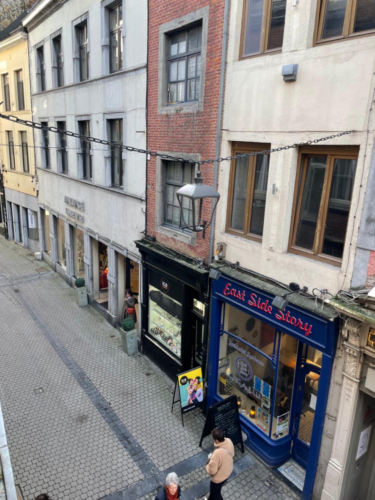 Suite 26-Appartement Au Coeur De Namur Bagian luar foto